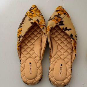 Birdies Women's Yellow Floral Flats Size 8